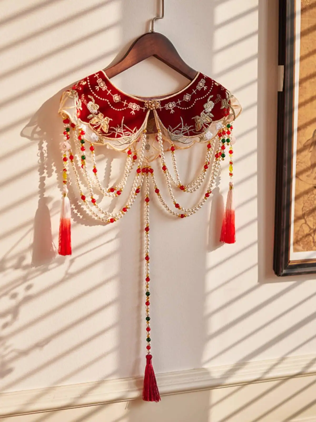 

Mamian Skirt Cloud Shoulder Auspicious Round Neck Super Fairy Sleeveless Vest Versatile Small Vest Paired with Ancient Costume