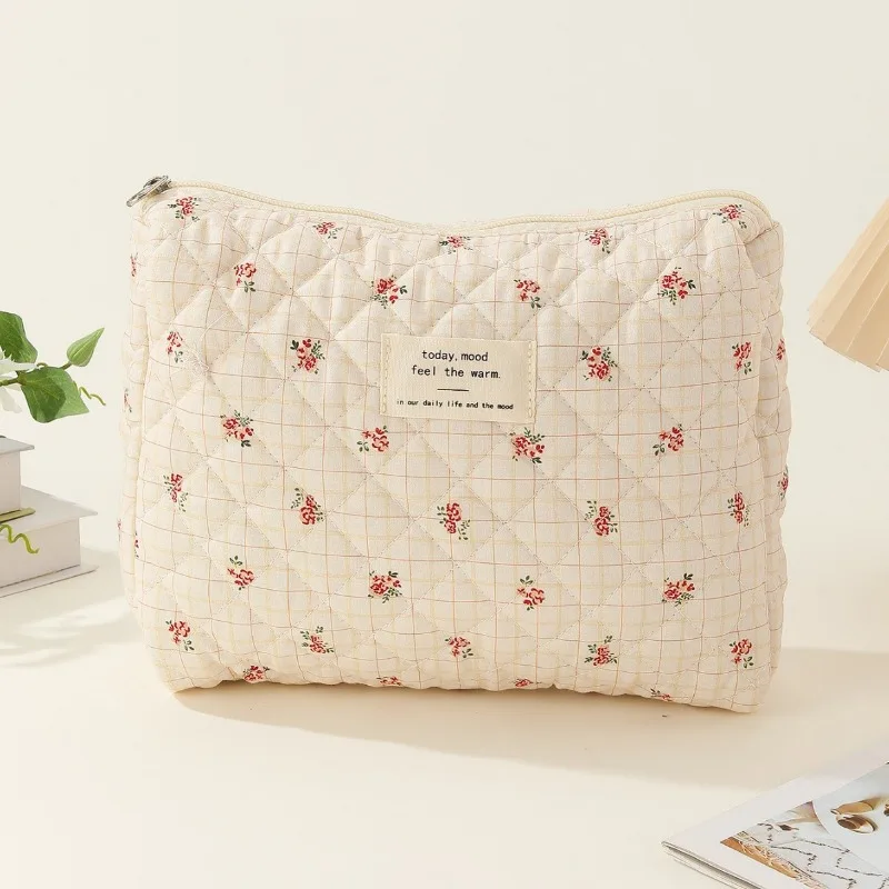 Quilting Blue Flower Makeup Bag Women Large Capacity Cosmetic Organizer Female Cloth Handbag Girl Portable Toiletry Pencil Case