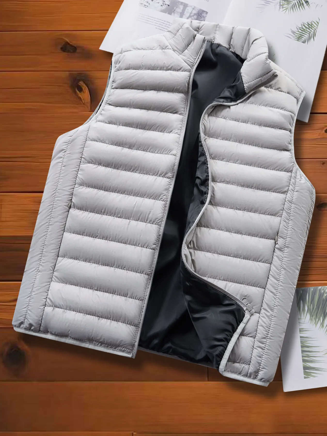 

Men's Autumn and Winter Lightweight Casual Vest, Solid Color Stand Collar, Lightweight Sleeveless Jacket Suitable for Outdoor Sports, Casual and Versatile