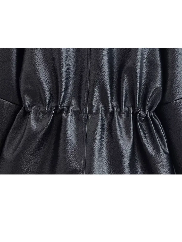 Damska kurtka z imitacji skóry, zapinana na zamek, z regulowanym pasem, casualowa, elegancka, ze stójką, kieszeniami i długimi rękawami.