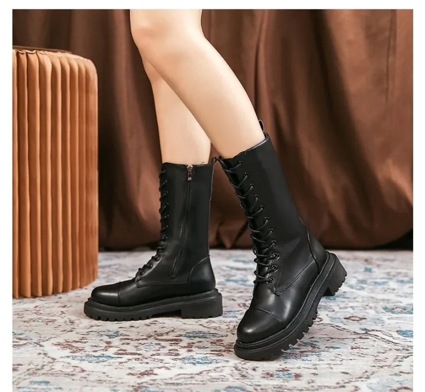 Thick soled boots for women\'s retro British style spring, autumn, and winter new Korean version popular fashion versatile boots