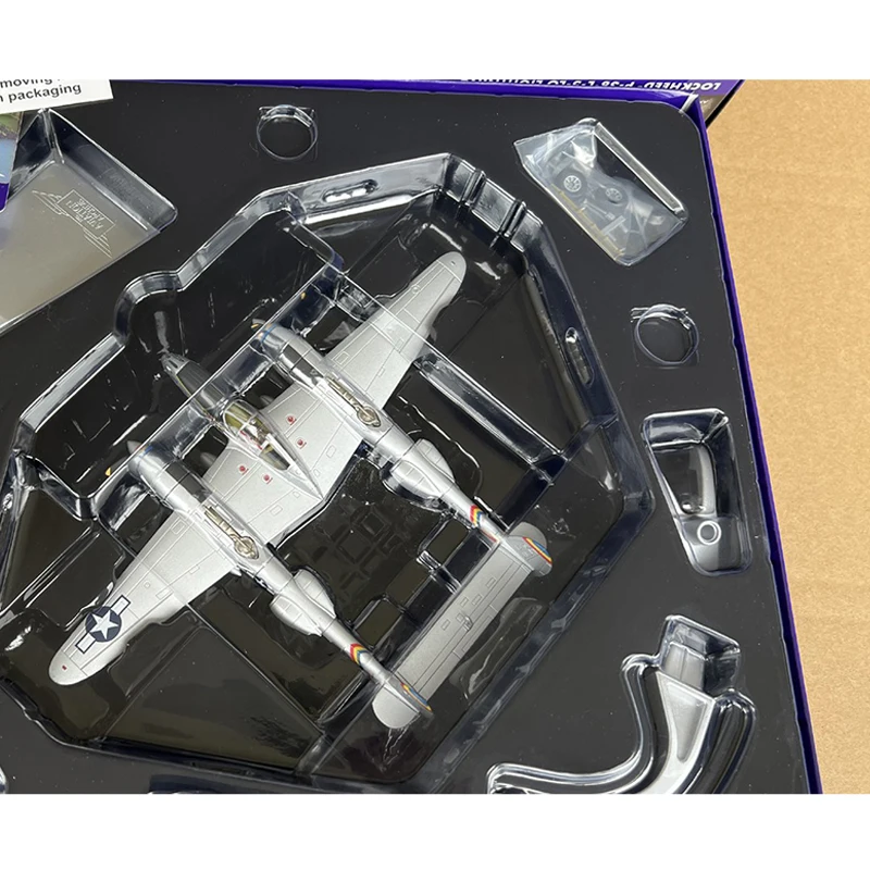 Spot 1/72 AA36617 1/72 P-38L fighter model Col. Charles McDonald 475th FG USAF Philippines 1945 static finished model