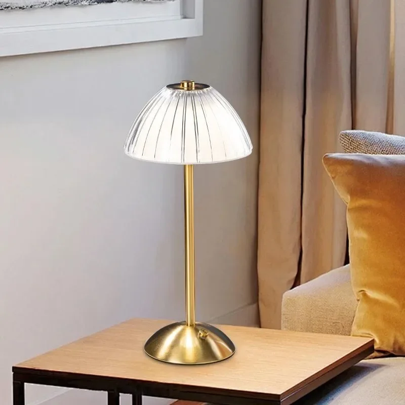 

Скандинавская светодиодная настольная лампа - USB-подключение, сенсорный выключатель, идеально подходит для гостиной, спальни, столовой и декора бара.