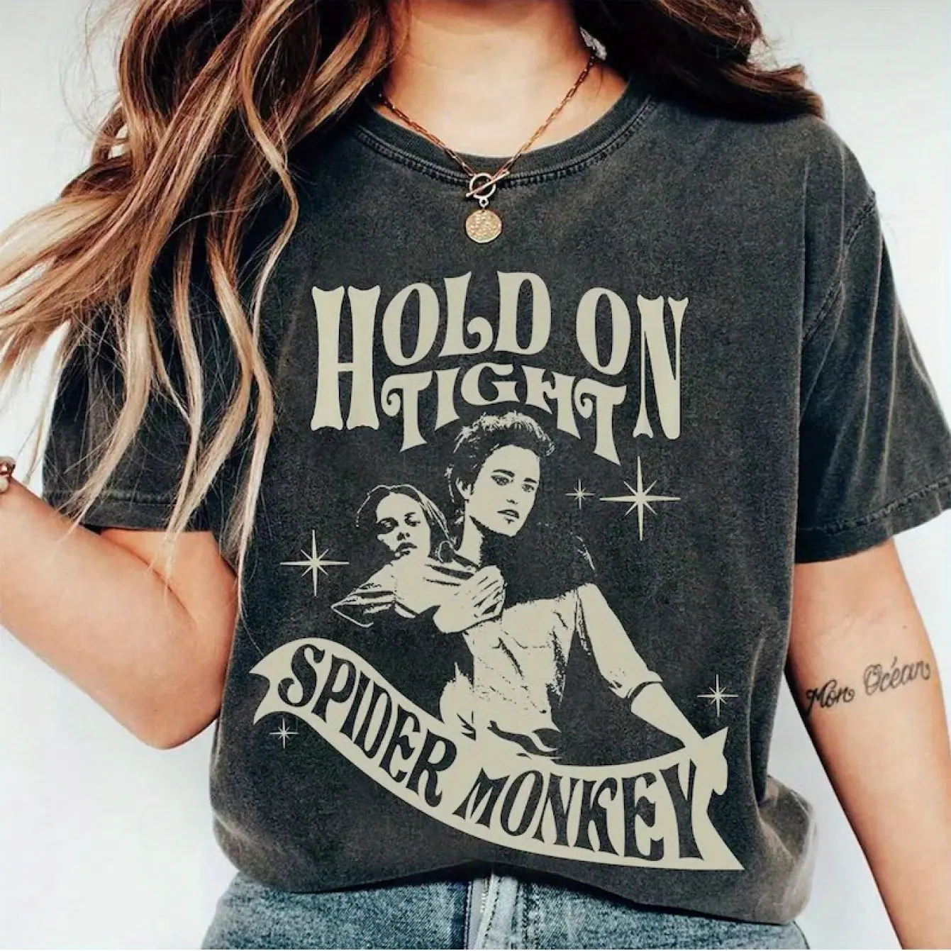 ألوان مريحة داخلية على قميص قرد العنكبوت داخل على تي شيرت قرد العنكبوت إدوارد كولين قميص الشفق سيتي