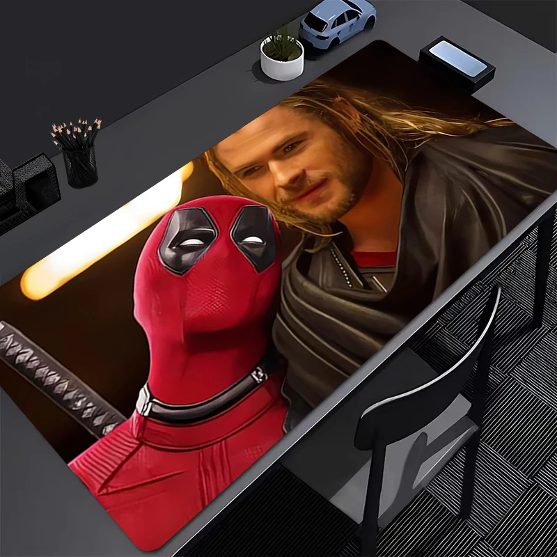 

Молодежные подарки Коврик для мыши D-Deadpool с ультра-гладкой поверхностью, противоскользящая основа, идеально подходит для офиса и игр, коврик для клавиатуры, резиновый коврик для мыши XXL