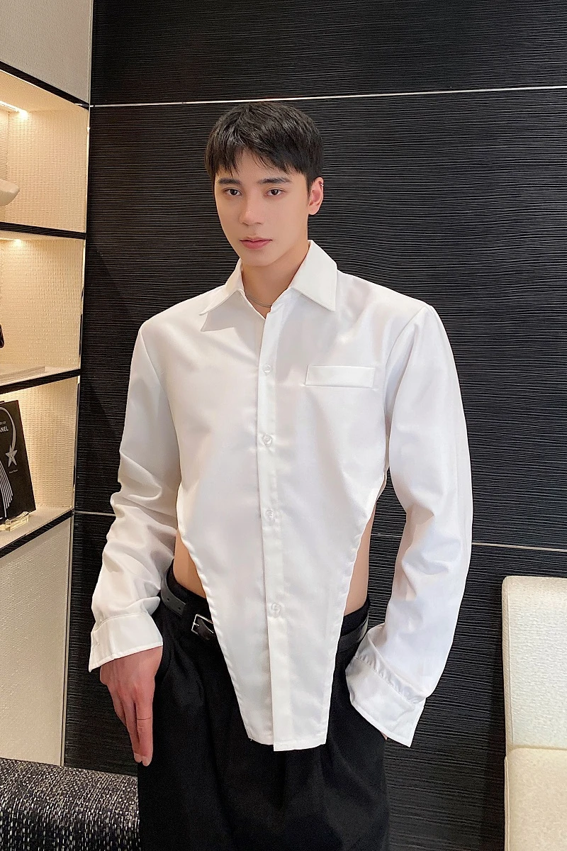 

Black And White Waistband Leakage Asymmetrical Hem Long Sleeved Shirt For Male Singer Nightclub Night Stage Performance