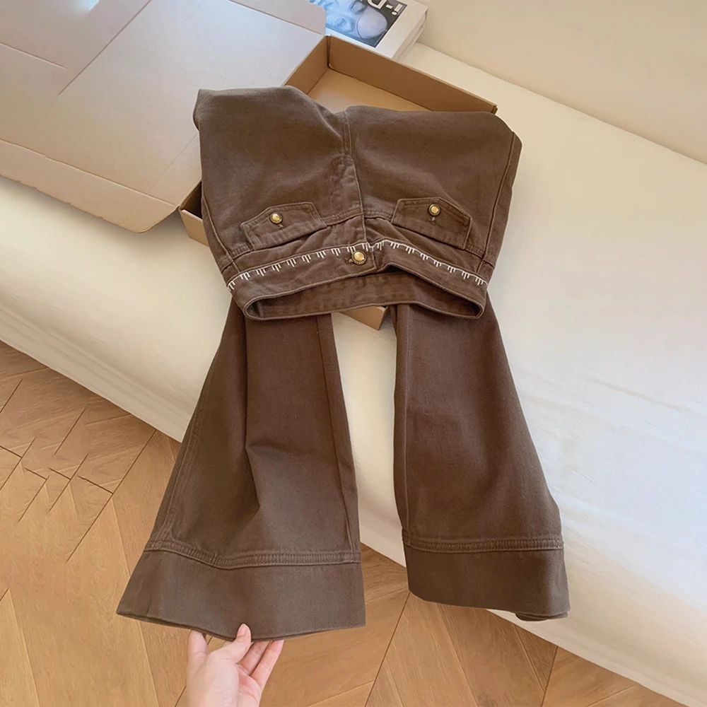 กางเกงยีนส์สีน้ำตาลกาแฟสุดฮิต ดีไซน์ปักลายดอกไม้เก๋ไก๋ กระเป๋าแบบคาร์โก้ ทรงขากว้าง สไตล์ลำลอง หลวม ตรง แฟชั่น