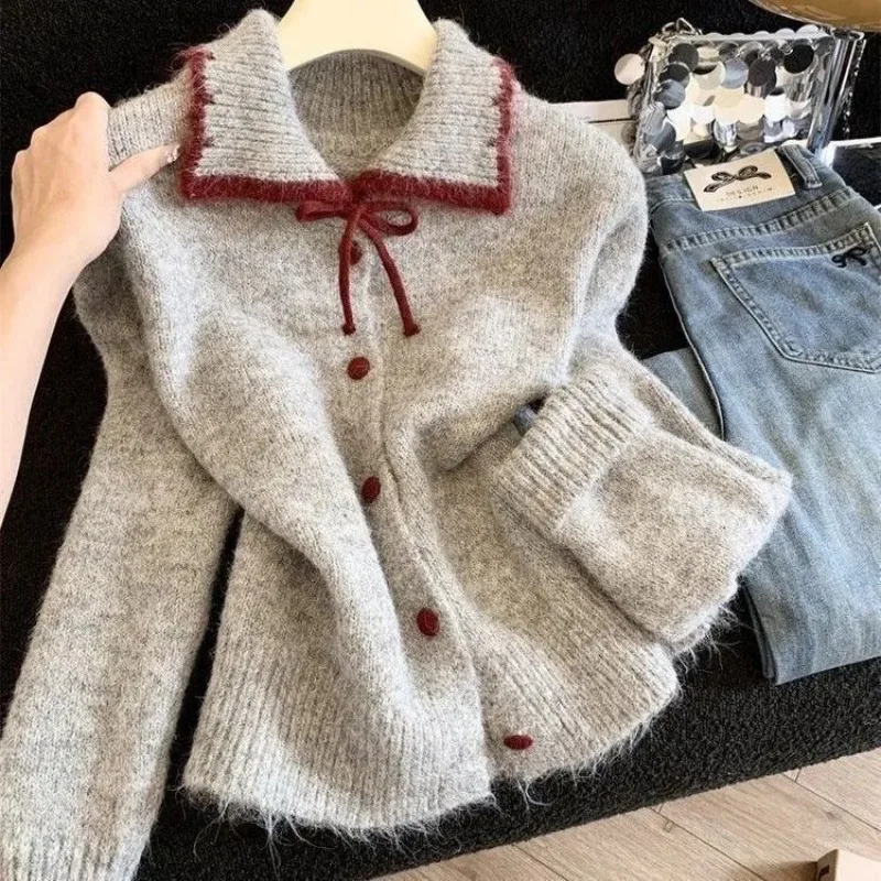 Korean Lapel Single-row Long-sleeved Sweater Bow Versatile Knitted Sweater 2026 Autumn and Winter New Fashion Foreign-style Top