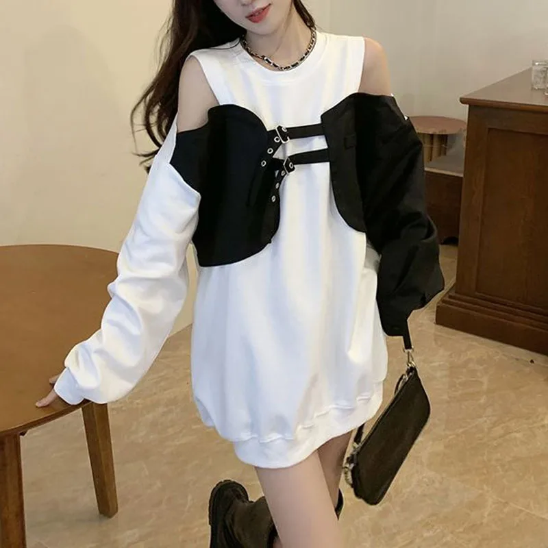 New Autumn Fashion Design with Contrast Off Shoulder Round Neck Loose Large Size Slim and Fashionable Women's Casual Sweater