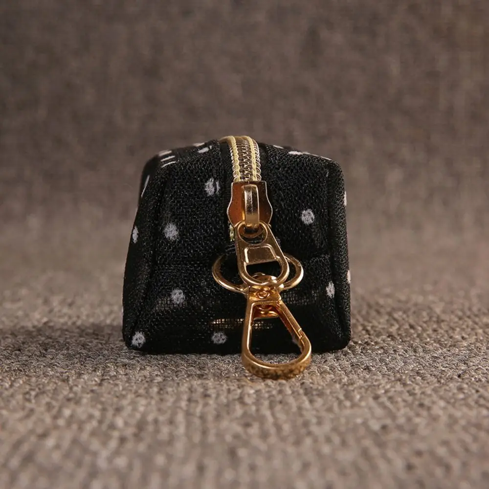 Lace Mesh Poop Bag Dispenser Mini Size Portable Waste Bag Pouch Zipper Closure Carabiner Clip Pet Waste Bag Holder Pet Accessory