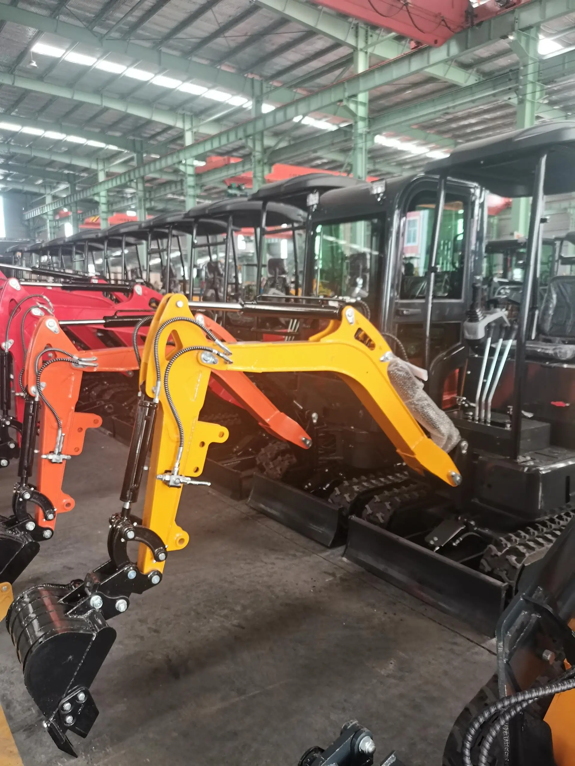 حالة جيدة سعر مخفض العلامة التجارية الجديدة حفارة زاحفة صغيرة حفارة عالية الجودة للبيع