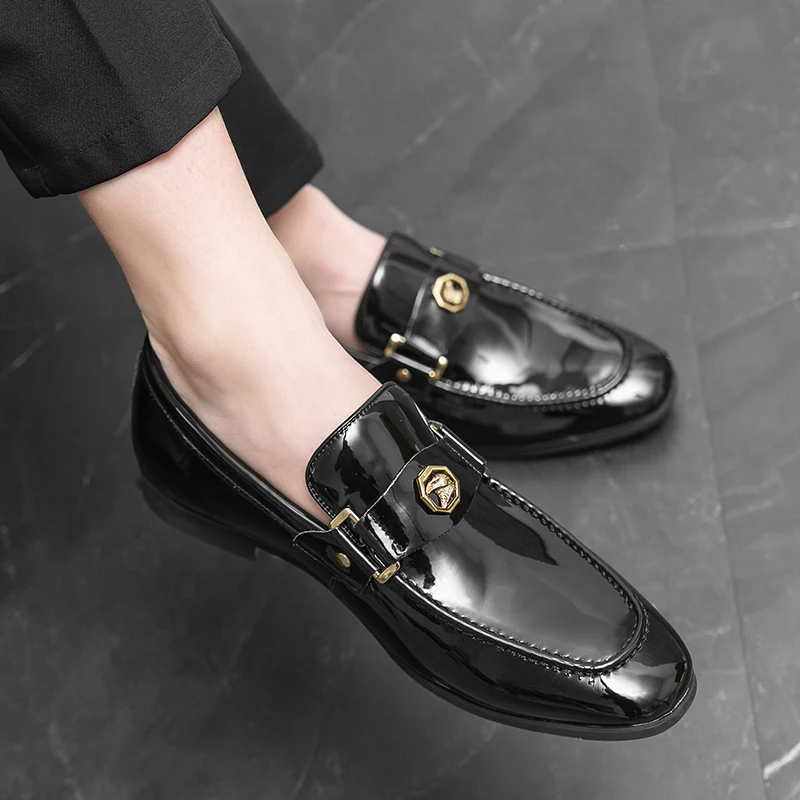 Plus Size 38~47 Patent Leather Mens Luxury Eagle Buckle Formal Designer Casual Business Loafers Moccasins Wedding Shoes for Men