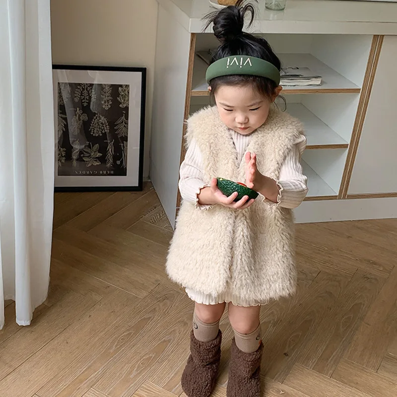 Winter fashion little princess soft warm Plush fur waistcoats Girls thick sleeveless artificial wool all-match Vests