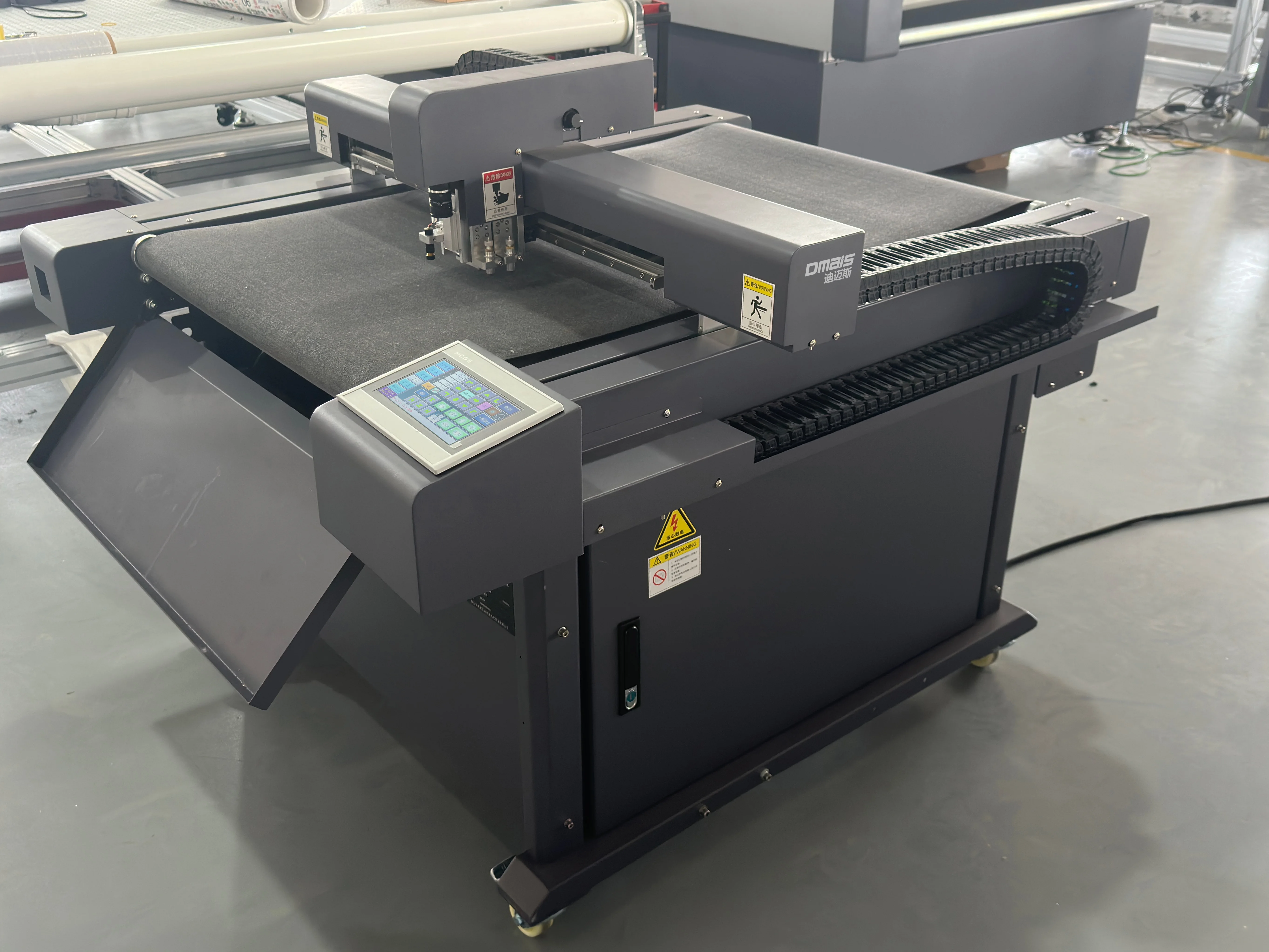 DMAIS D1 New Digital Flatbed Double-Head DTF Cutting Plotter Machine Flatbed Paper Crystal Die Cutting and Creasing Machine