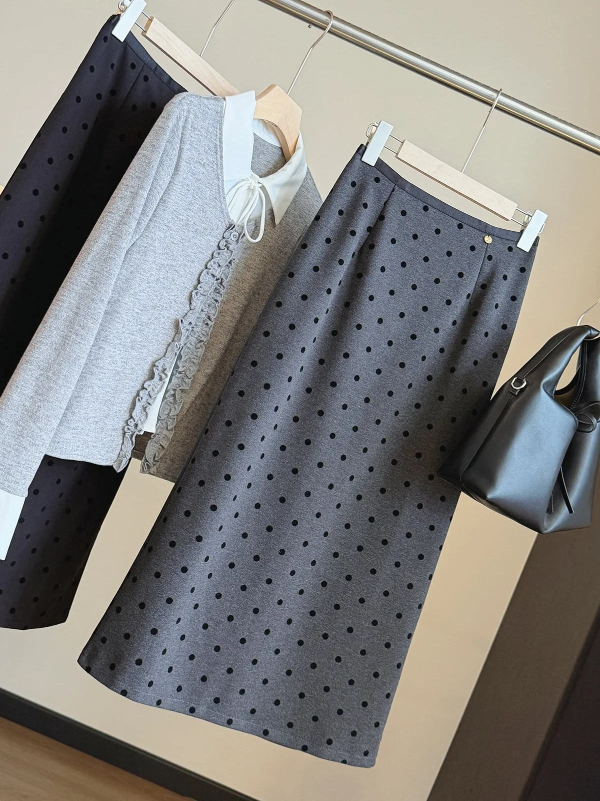 Women Grey Polka Dot Midi Pencil Skirt High Waist Back Slit Elegant Vintage Fall Winter Casual Long Skirt Office Commuted Skirt