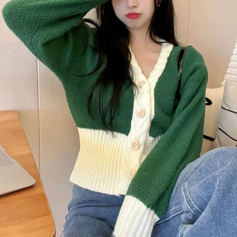 Vintage Contrasting Colors Knitted Cardigan Autumn Winter Hong Kong Style Women\'s Clothing Casual V-Neck Slim Patchwork Sweaters