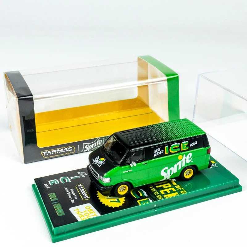 

Tarmac Works 1:64 Delivery Van GreenBlack Литая под давлением модель автомобиля