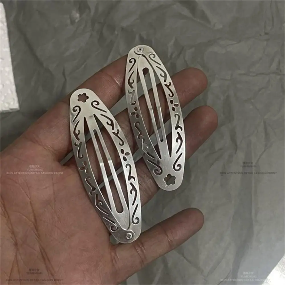 Vintage Hollowed Out Pattern Hair Clip Geometric Elegant Oval Snap Hairclips Y2K Bangs Clip For Women Girls