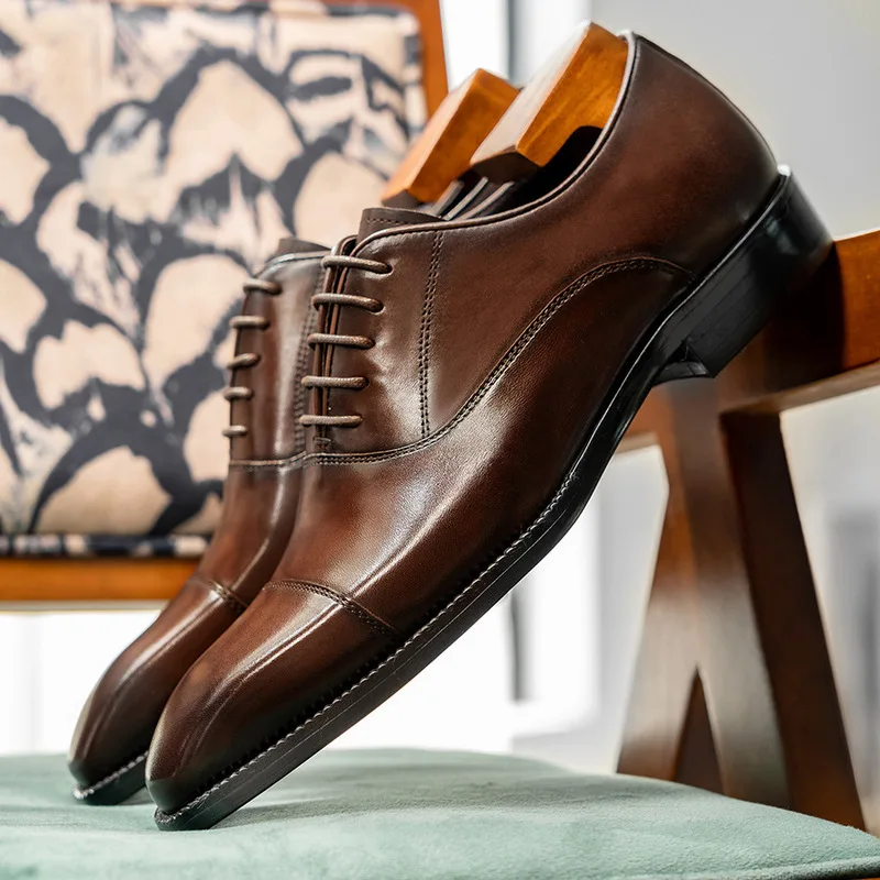 Business formal British men's shoes, small square toe, high-grade cowhide leather shoes, three-joint Oxford leather shoes