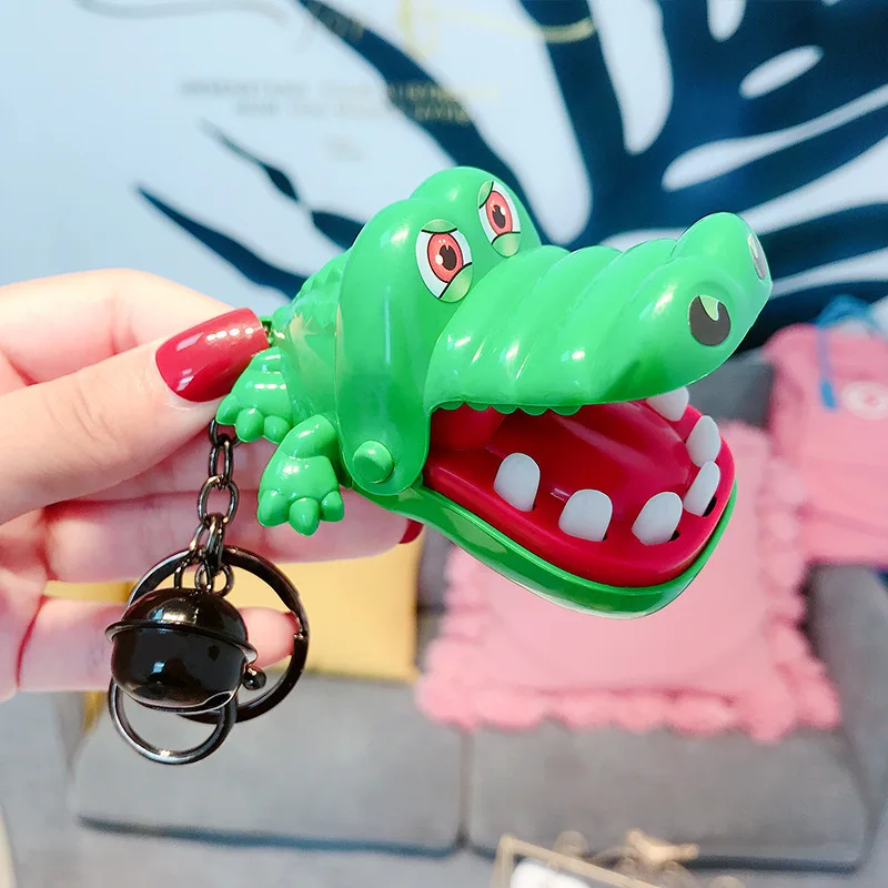 keychain fun for Crocodile Biting Finger Fun Game Decompression Toy Keychain Blue Green Yello