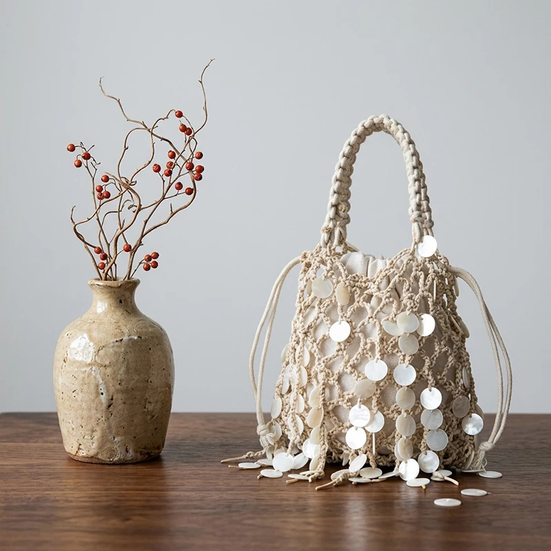 Women's Beach Woven Handbag Handmade Shell Fishing Net Weaving Shoulder Bag for Travel Vacation Ladies Clutches