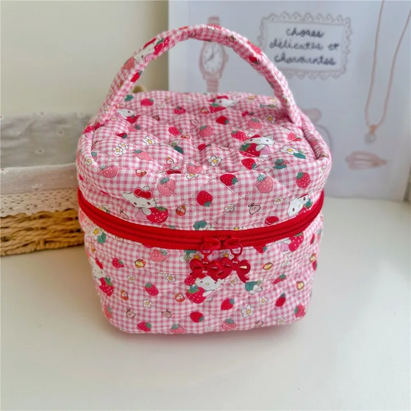 

Hello Kitty Cartoon Printed Quilted Makeup Bag Large Capacity Fun Student Dormitory Cosmetics Travel Storage Bag Wholesale Gift
