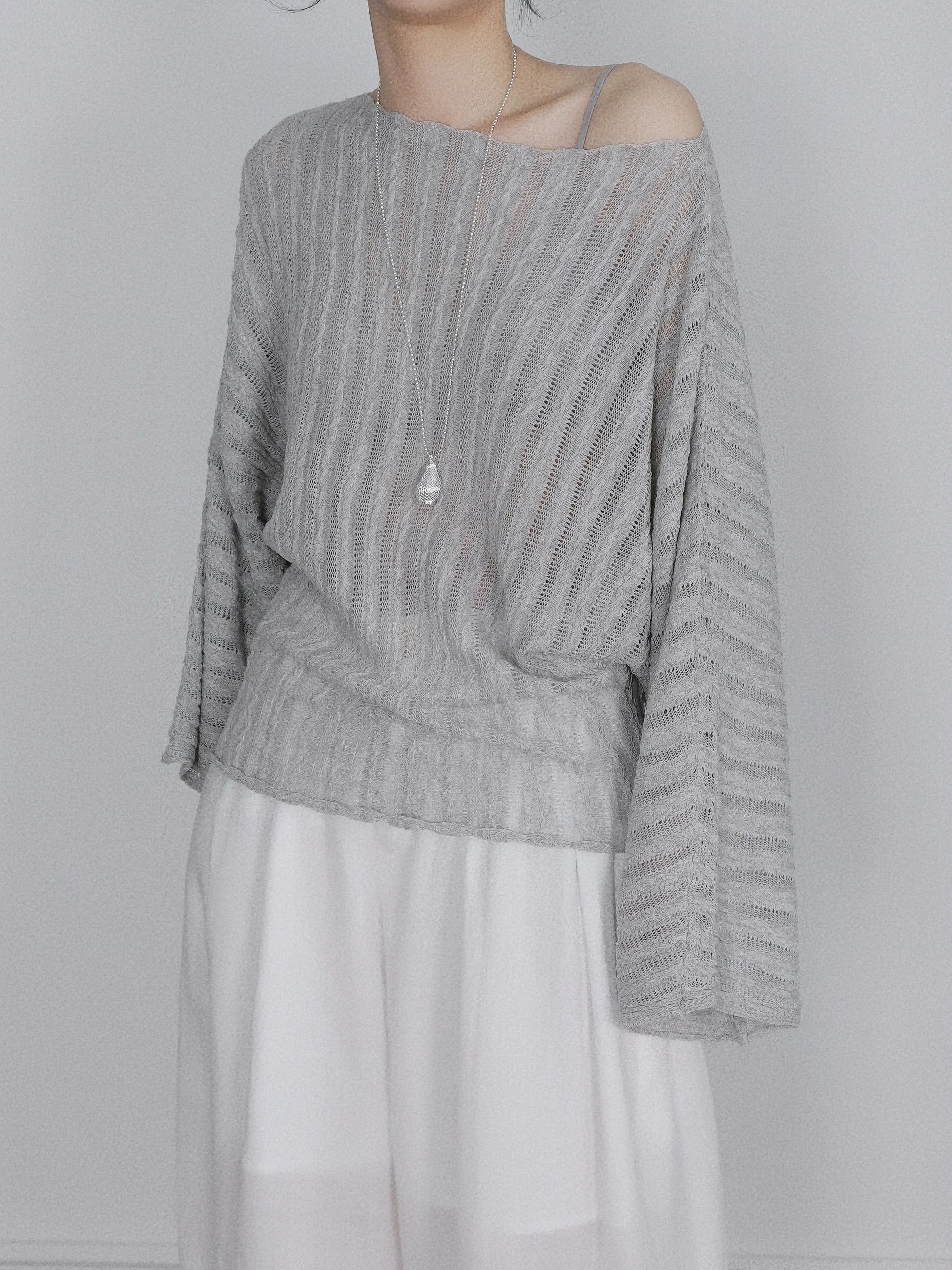 

Женский свободный топ с длинным рукавом и вырезами на одно плечо, из трикотажа, с эффектом похудения, удобный, для повседневной носки, из смесовой ткани Relyse.