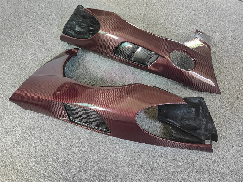 A pair of high-quality red carbon fiber GT4RS style mudguards for the Porsche 718 Boxster Cayman body kit