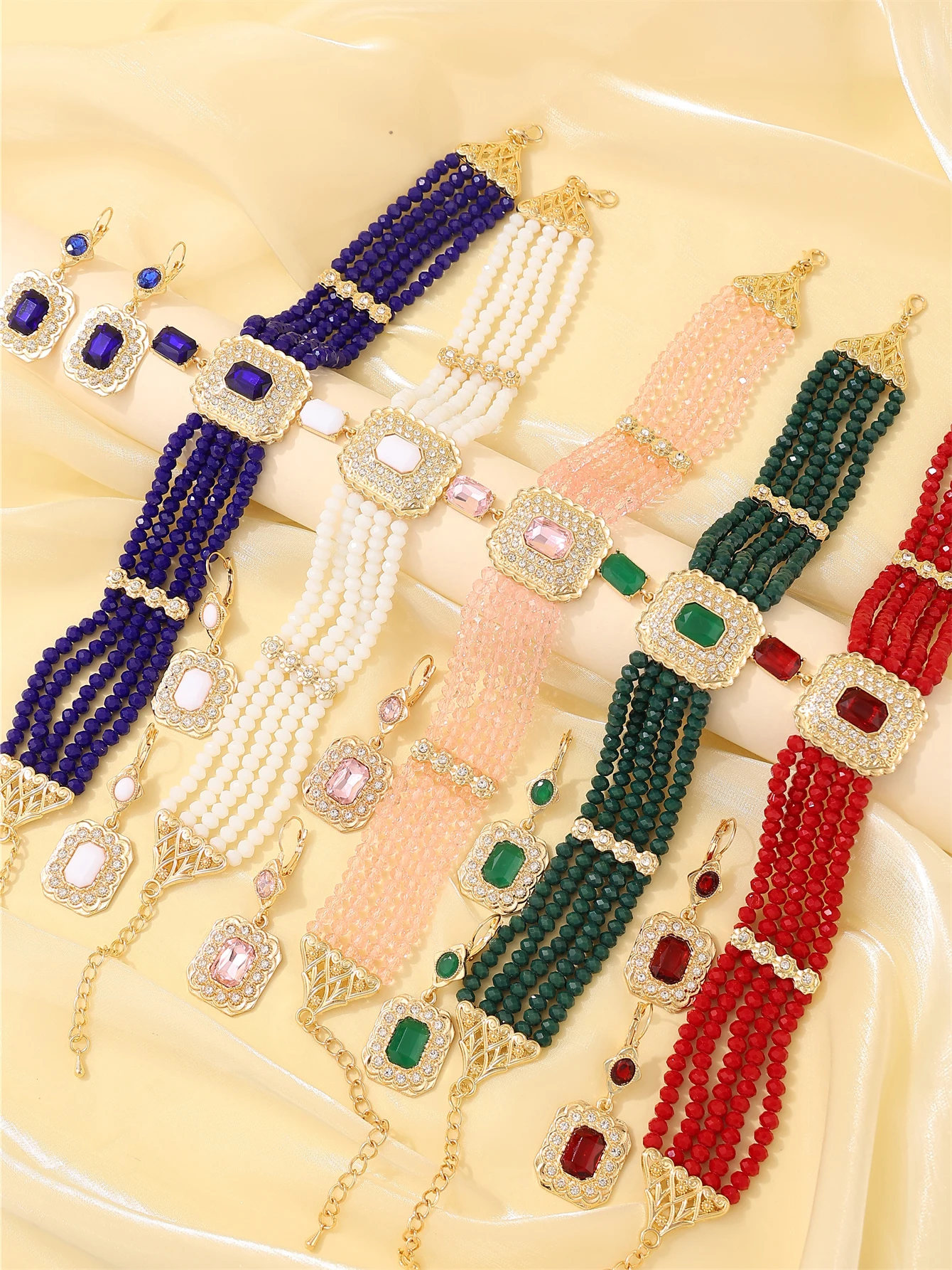

Middle Eastern luxurious necklace-earring set Bohemian style bridal party accessory festival gift daily wear