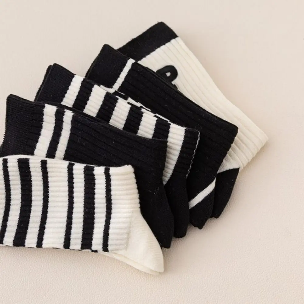 Women Socks Autumn Simple Casual Black White Striped Pile Socks For Girls Breathable Middle Tube Letter Embroidery Cotton Soft