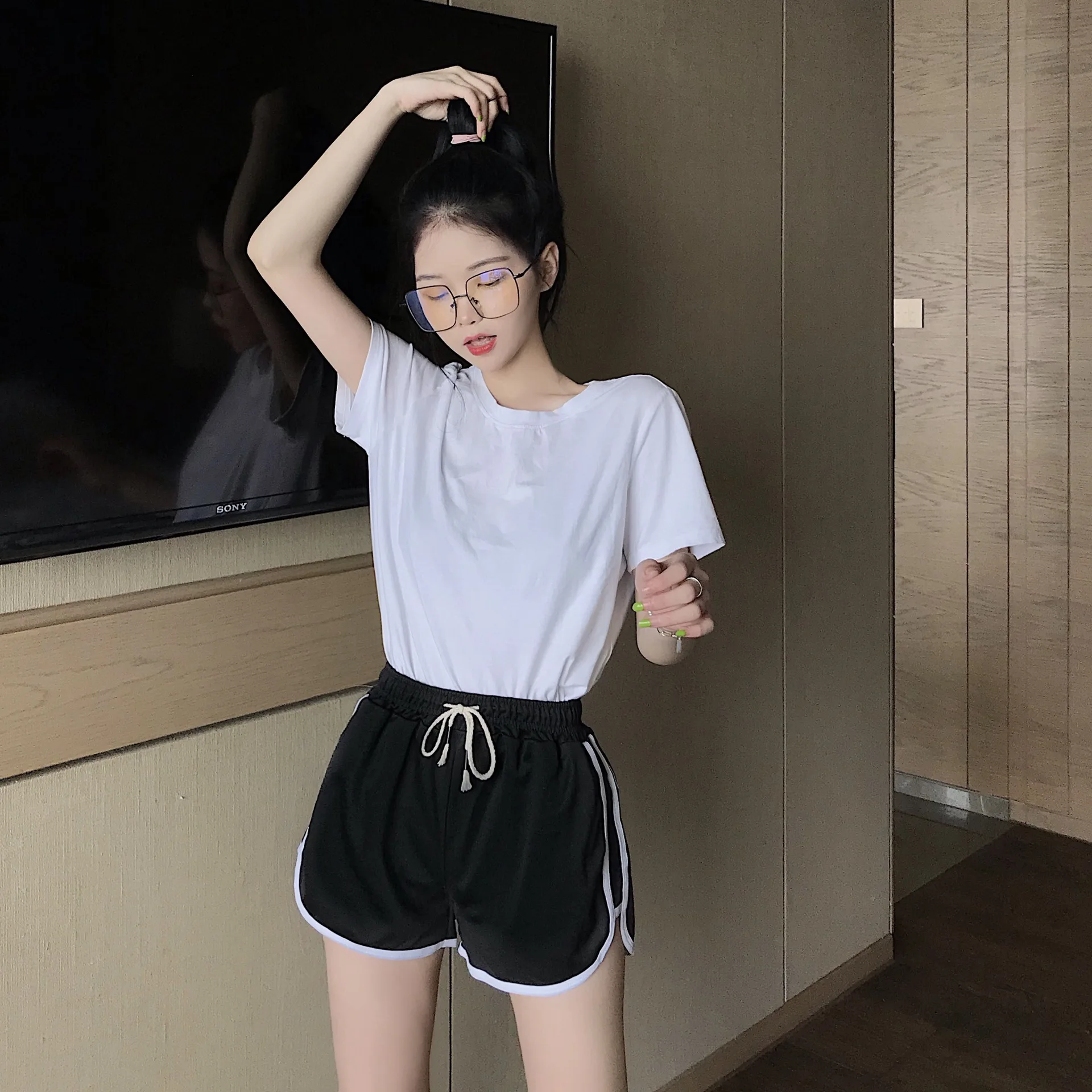 White Summer Thin Women Shorts High Waist Loose Slim Fit Three-piece Sports Wide-leg Casual Pants Polyester Fabric Simple Style