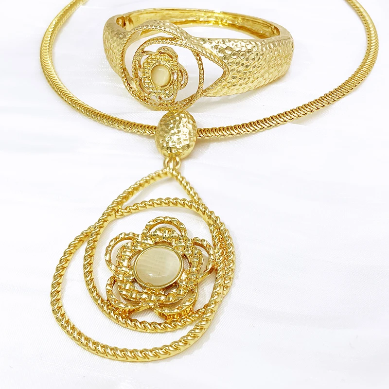 Dubai Gold Color Jewelry Set For Women White Stone Luxury Design 24k Gold Plated  Necklace Earring Ring Bracelet 4Pcs