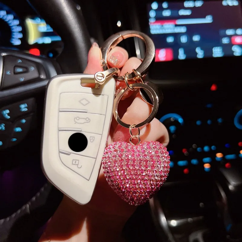 Full Diamond Love Keychain Claw Diamond Chain Jewelry Car Keychain Pendant Women's Bag Accessories Peach Heart Crystal