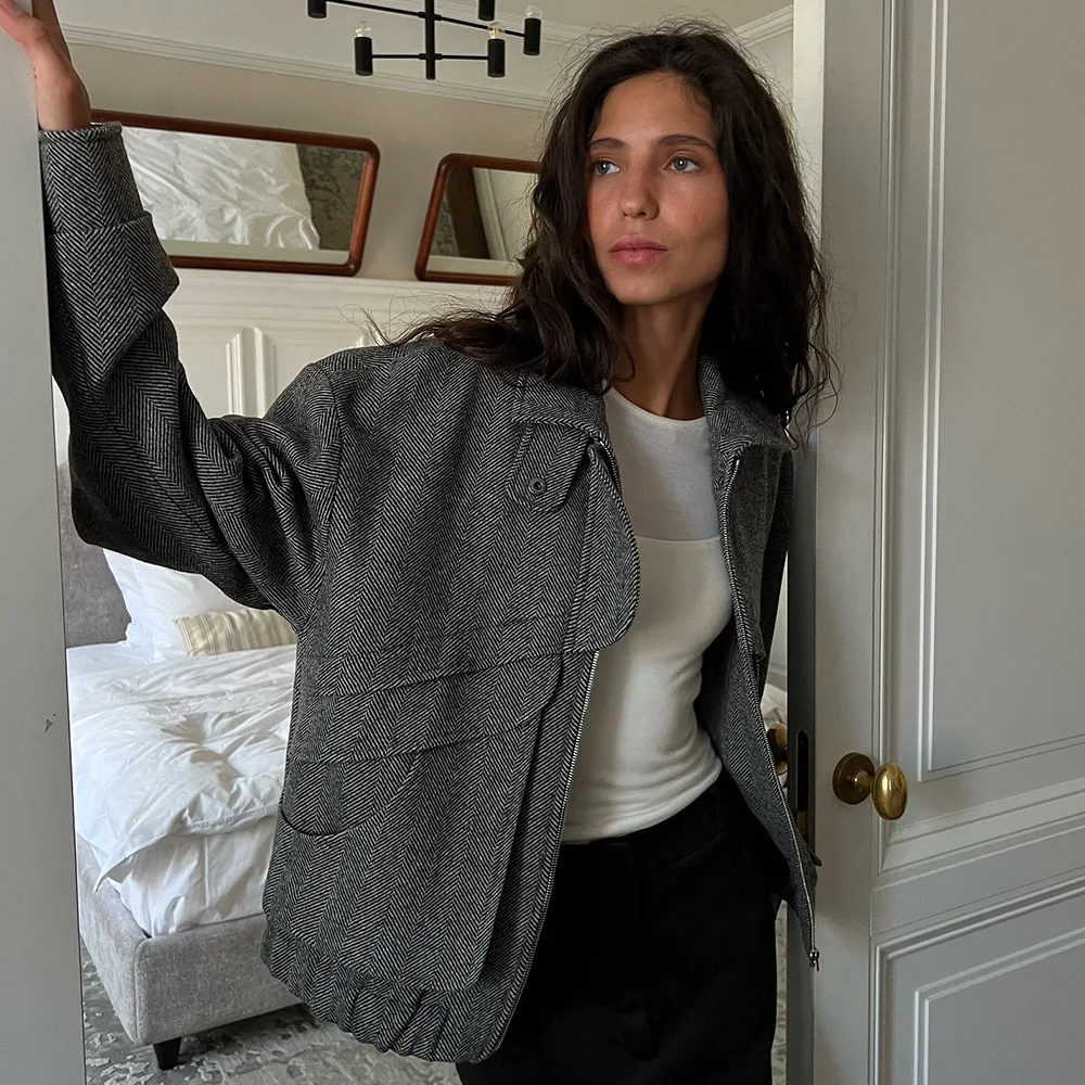 

Women Retro Woolen Jacket Fashion Stand Collar Loose Winter Coat Warm Streetwear Zip Pocket Casual Outerwear