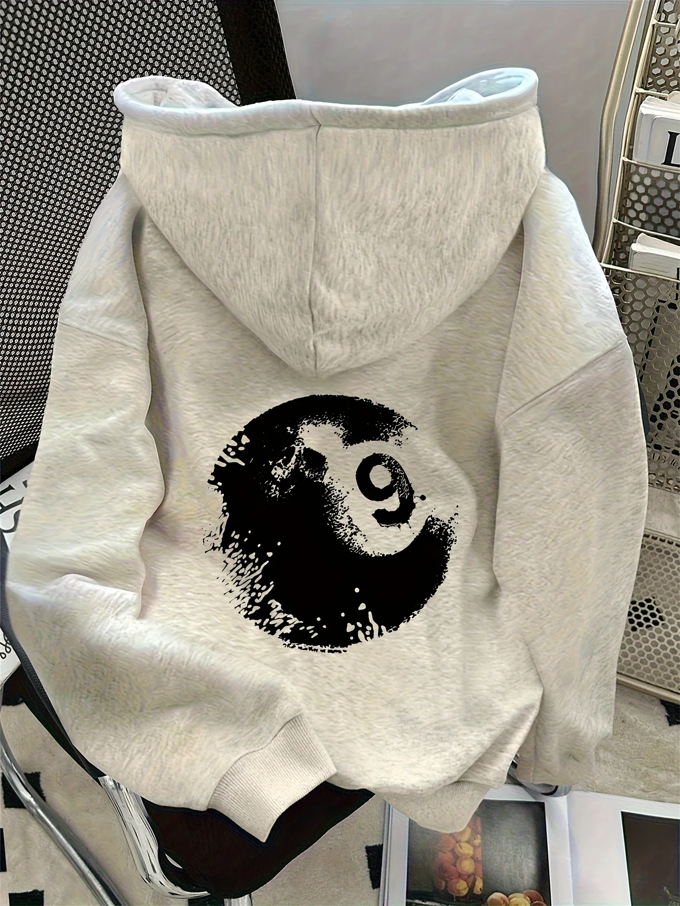 Vintage Billiard 8 Ball Hoodie for Men Distressed Print Grey Casual Pullover Hooded Sweatshirt Hip Hop Streetwear Top