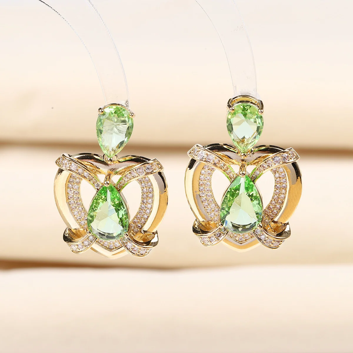 

925 Silver Needle Green Gemstone Heart Drop Earrings, Gold Tone Fashion Jewelry for Women Daily Party Wear