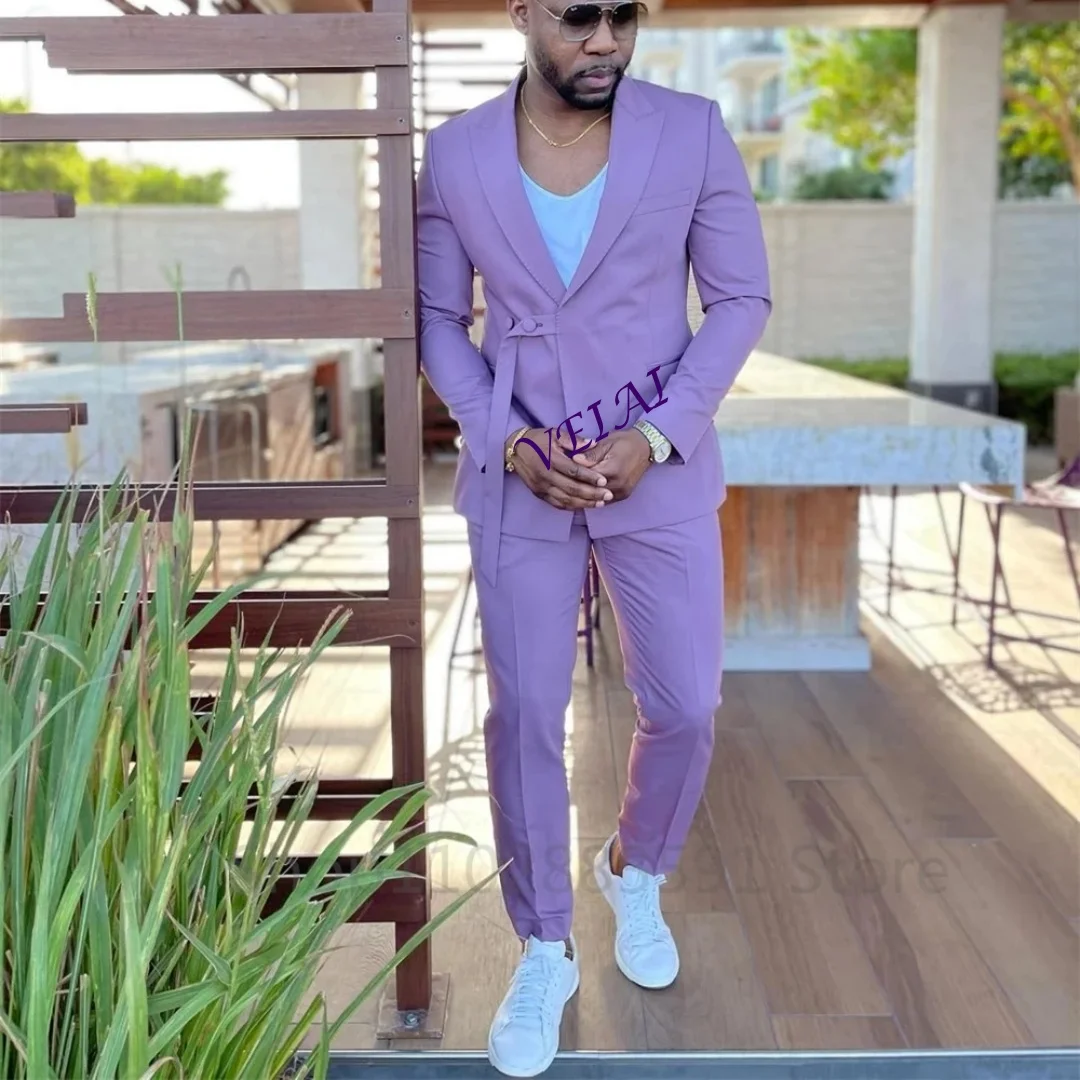 

Индивидуальные новые модные мужские костюмы светло-фиолетового цвета с поясом, смокинги для выпускного вечера, приталенный пиджак для жениха, куртка + брюки, Terno Masculino Cust