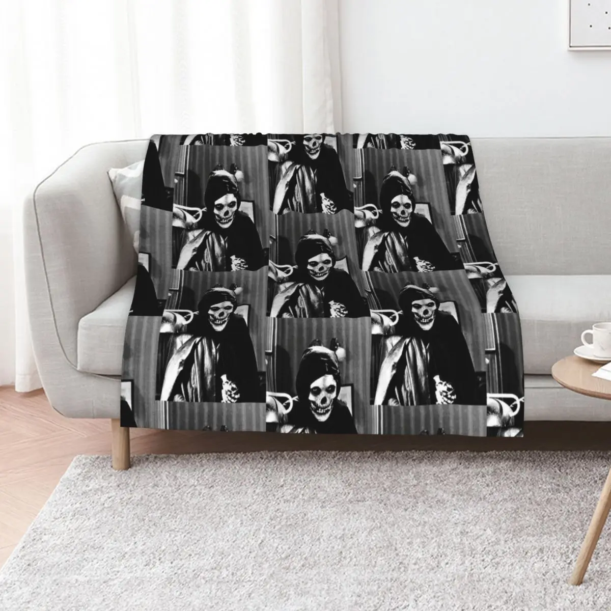 

Misfits (The Crimson Ghost) x 1946 Throw Blanket Extra Large Throw Shaggy Sofa Quilt Luxury Designer Blankets