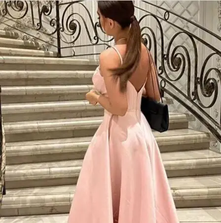 Robe de Soirée en Satin Rose avec Bretelles Paghetti Personnalisées, Fente Haute, Longue Tenue de Bal