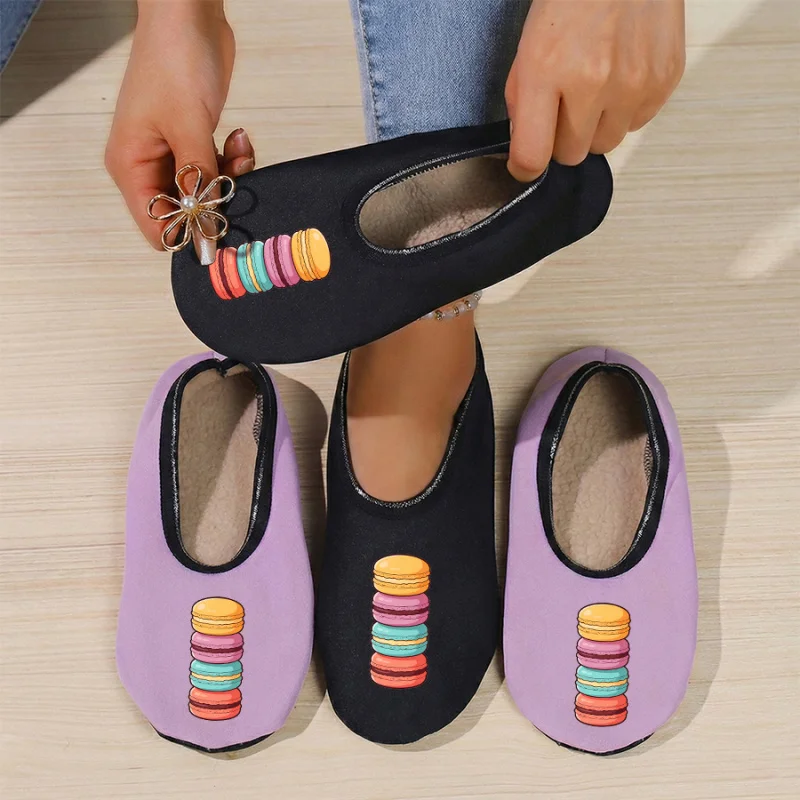 

Четырехсезонные носимые пары с мультяшным птичьим принтом и тонкой бархатной подкладкой, дышащие, высокоэластичные, противоскользящие тапочки для пола.