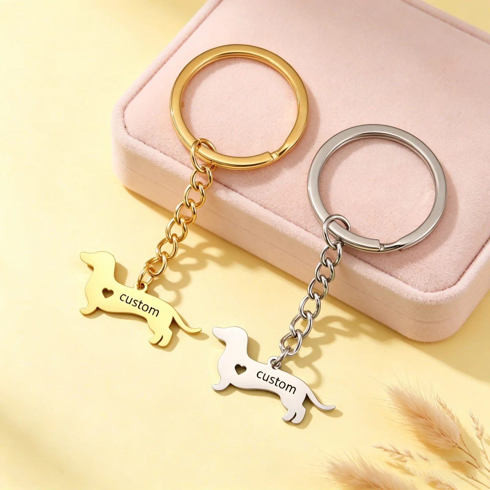Customized Pet Name Text Love Wolf Dog Keychain Stainless Steel Hollow Out Love Sausage Dog Keyring Car Key Decoration Gift