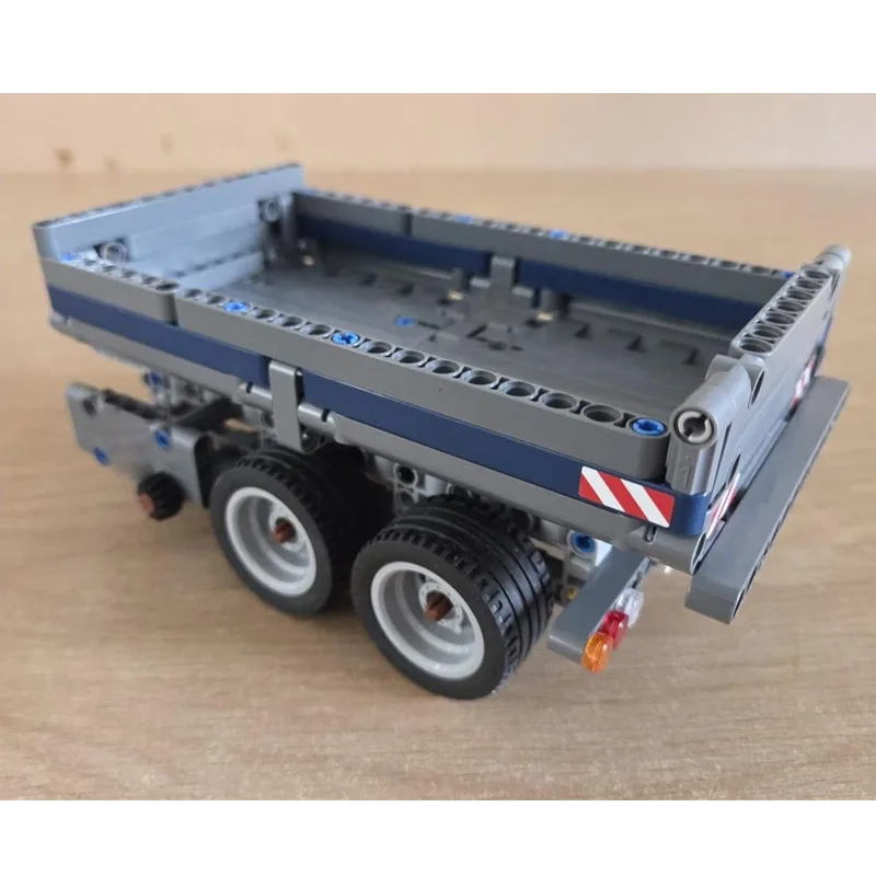 

MOC-253247 New Classic Small Three-Axle Trailer Building Block Model 208 Parts Creative Birthday Toy Gift for Boys and Children