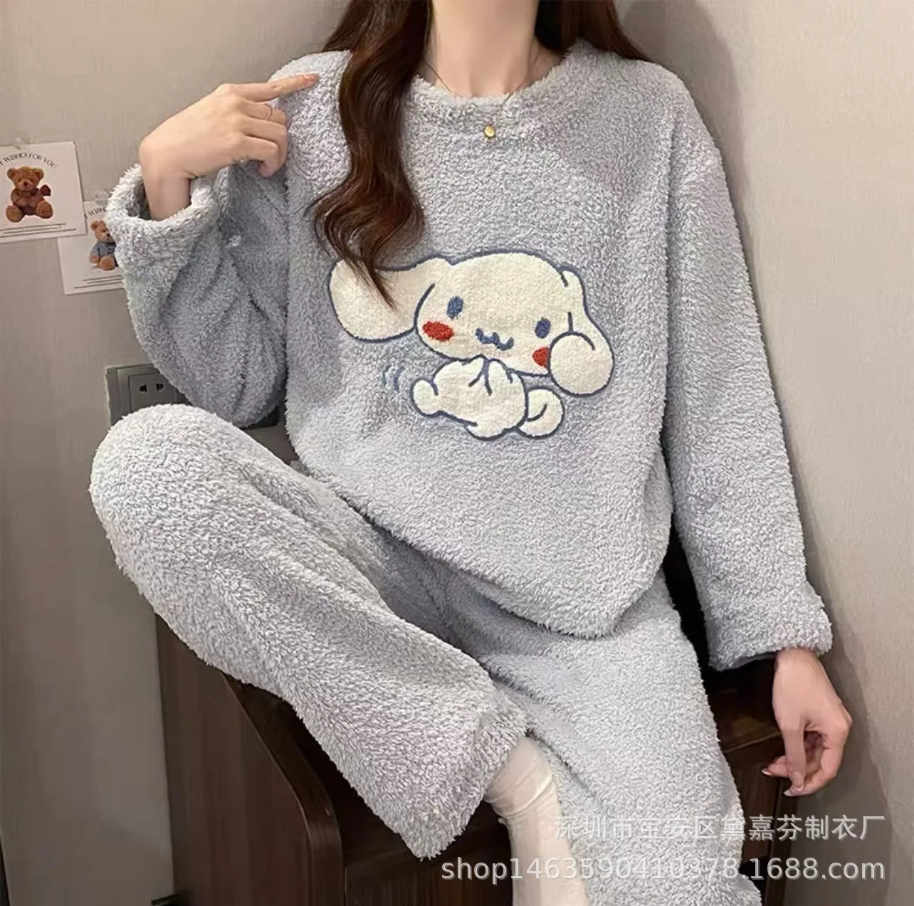 

Осенний женский фланелевой пижамный комплект в стиле аниме Cinnamoroll Hello Kitty, топы с круглым вырезом для девочек, брюки, пижамы с героями мультфильмов, теплая кавайная домашняя одежда