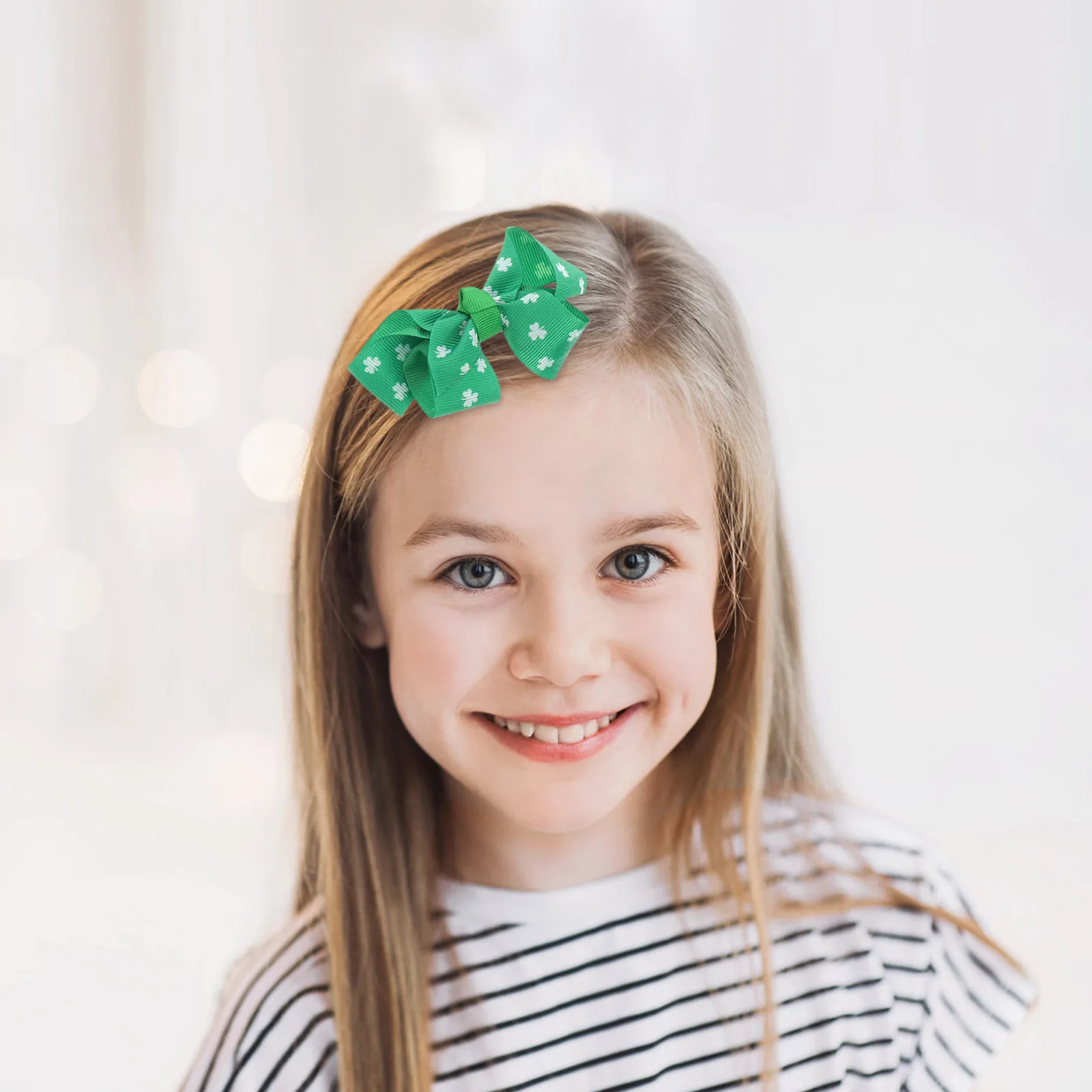 

4Pcs Hairclip for Kids Grosgrain Ribbon Clover Bobby Pin Durable Hair Accessories for St Patricks Day Party Daily Wear Cute Hair
