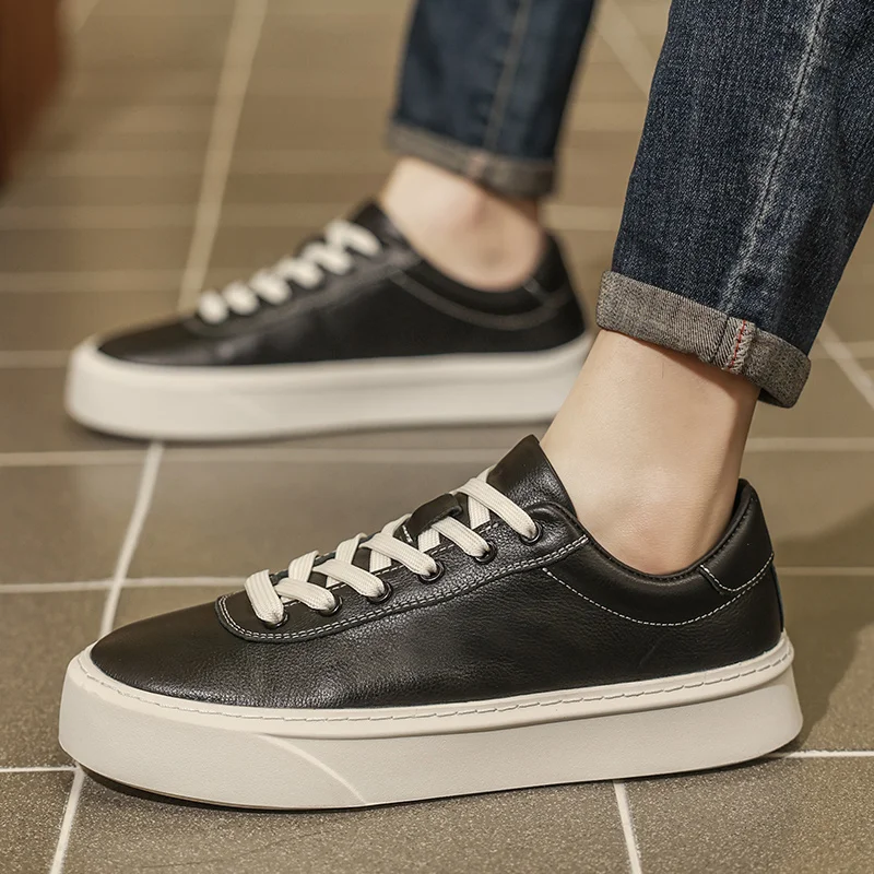 

Top layer cowhide minimalist flat classic men's sneakers for the autumn of 2025