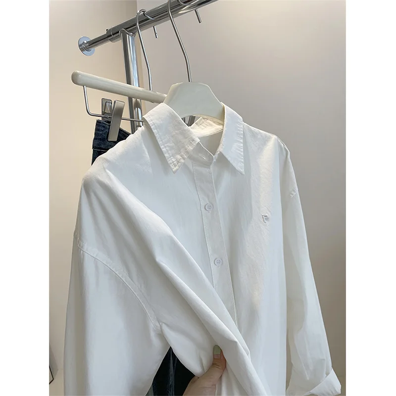 

Весенне-осенняя женская рубашка в корейском стиле, свободный хлопковый повседневный однотонный универсальный многослойный топ с длинными рукавами и вышитыми буквами