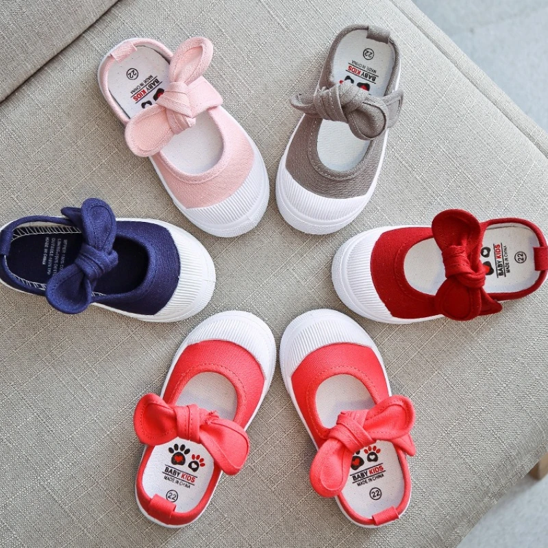 

Child Casual Canvas Shoe 2025 Four Season New Baby Flat Shoes Korean Version Retro Girls Bow Shoes Child Versatile Walking Shoes