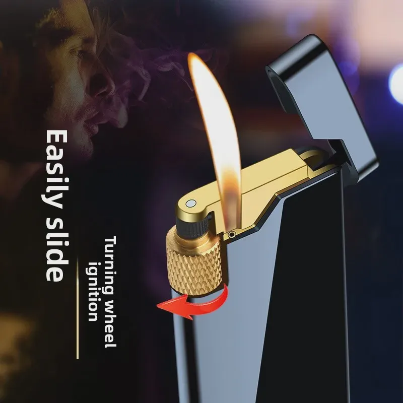 ولاعة سجائر معدنية قابلة لإعادة الملء بعجلة لهب ناعمة من البيوتان، رفيعة للغاية مقاومة للرياح، هدية للرجال #2