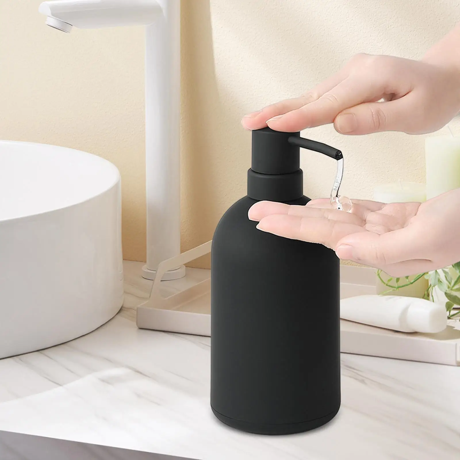 Black Soap Dispenser Empty Dish Soap Dispenser Travel Bathroom Decor for Shampoo Apartment Home Simple Style Dish Soap Pump