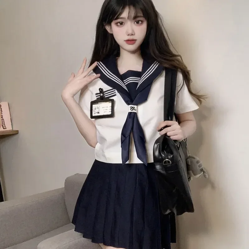 Vestiti per studenti delle scuole superiori Corea del Sud Uniforme a maniche corte Gonna blu navy Giappone Jk Uniformi Ragazza Abito da marinaio Camicetta Seifuku